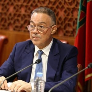لقجع يوسع صلاحيات الولاة والعمال في تدبير اعتمادات التنمية الترابية