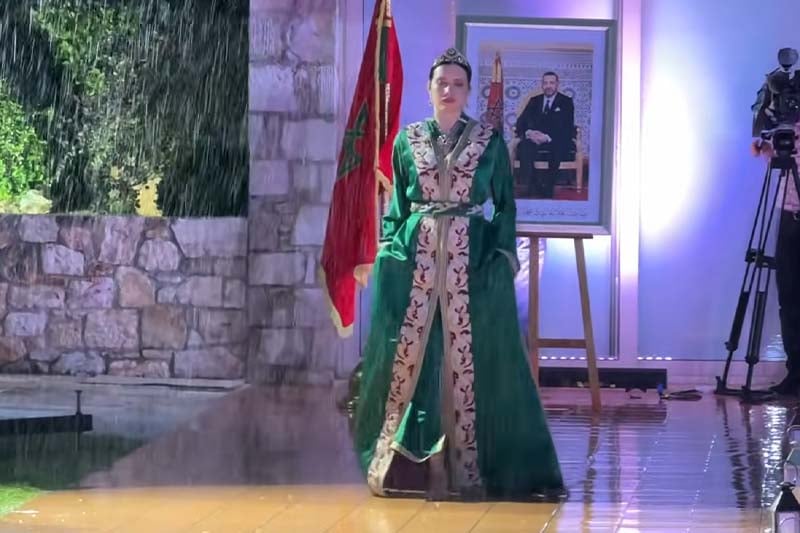 روعة القفطان في اليونان