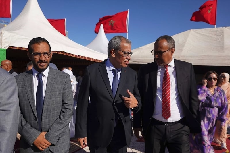 "احتجاج البقع" يشعل الجدل بالداخلة