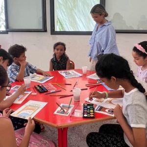ورشات فنية تحفز الأطفال بالعراش