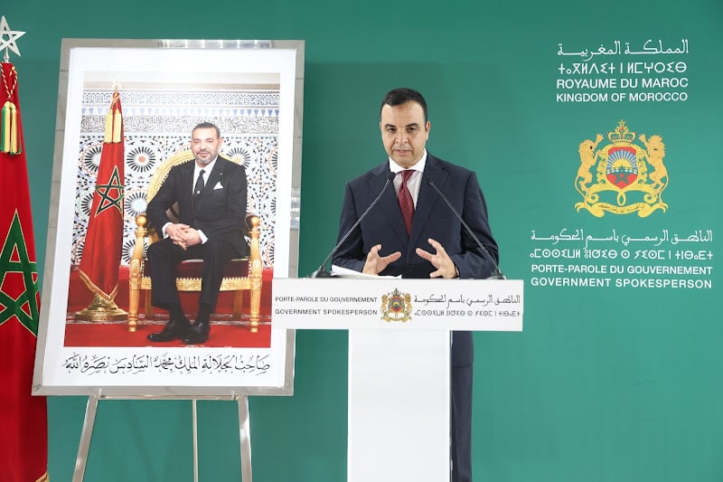 مجلس الحكومة يقر جواز السفر المغربي الجديد .. ويقنن ركوب "التروتينيت"
