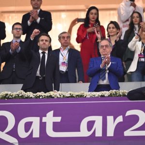 ماذا لو حضر ماكرون؟