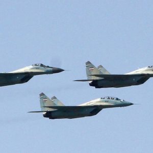 طهران: قطر تأسر 3 طيارين إيرانيين