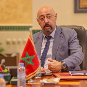 بعد أيام من الجدل .. عمدة طنجة "المبحوث عنه" يعود من إسبانيا