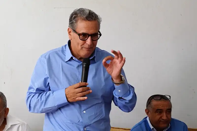 أخنوش في لقاء مع ساكنة تزنيت