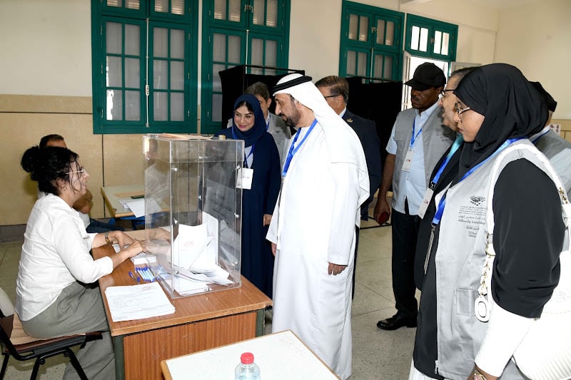 مراقبون دوليون يرصدون سير الانتخابات