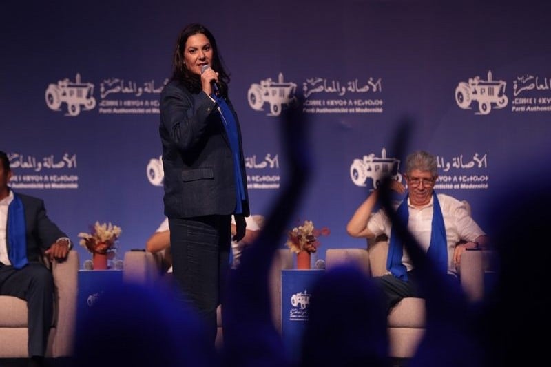 المنصوري تعرض أولويات برنامج "البام"