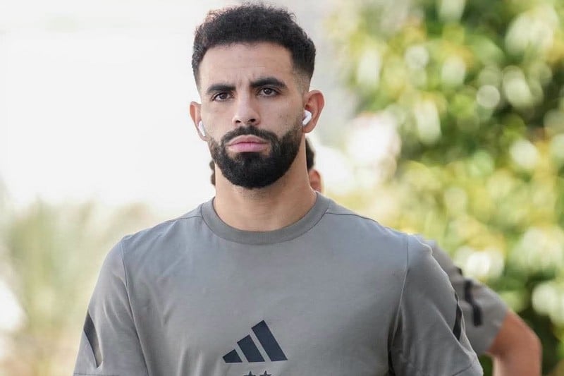 خلاف يبعد آيت نوري عن منتخب الجزائر