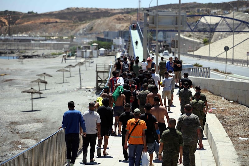 بالتزامن مع انتخابات المغرب .. إسبانيا ترصد التحريض على اقتحام سبتة