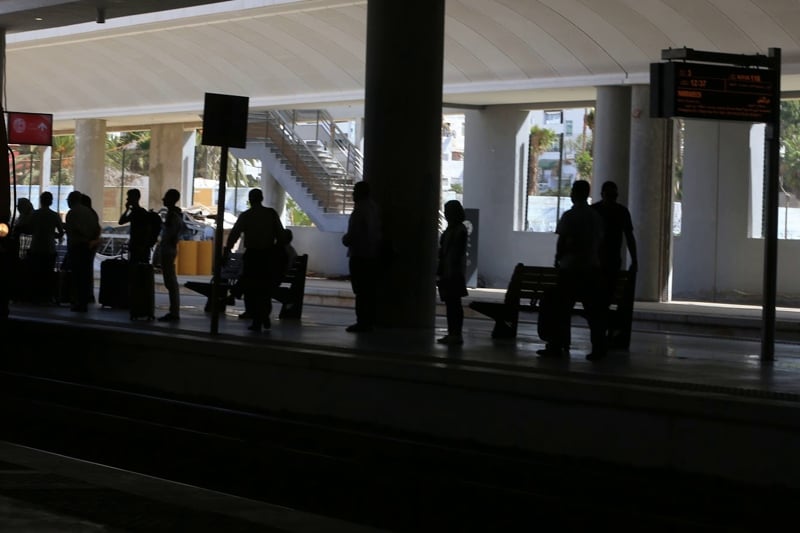 بدء نزع الأراضي لشبكة قطارات طنجة