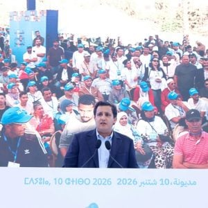 عوكاشا يرفض "الخطاب الفارغ" ويدعو المنافسين إلى مواجهة بالبرامج