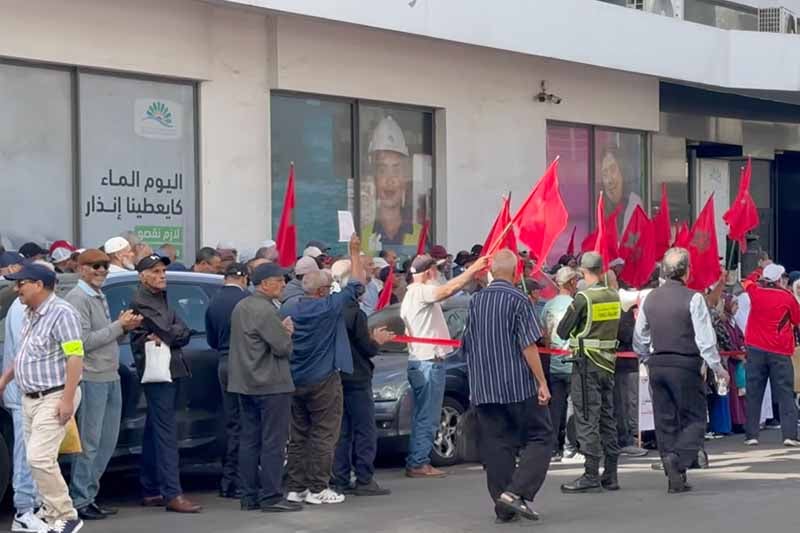 متقاعدو "ليديك" ينتظرون الإنصاف