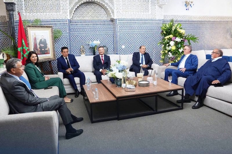 "الحصان" و"النخلة" بلا حسم حكومي .. وبلعسال يثبت في رئاسة الفريق