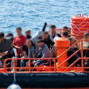 6 قوارب في أسبوع.. سواحل أكادير تسجل تصاعد الهجرة نحو جزيرة لانزاروتي