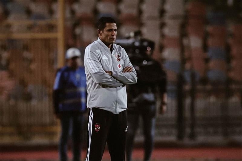 عموتة يشيد بأداء لاعبي الأهلي المصري