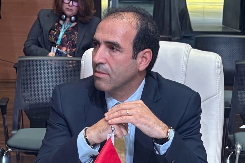 المغرب يلتزم من باكو بمكافحة الفساد واسترداد الأموال وصيانة دولة القانون