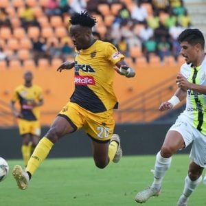 المغرب الفاسي يعود بفوز مثير من أبيدجان ويبلغ مجموعات أبطال إفريقيا
