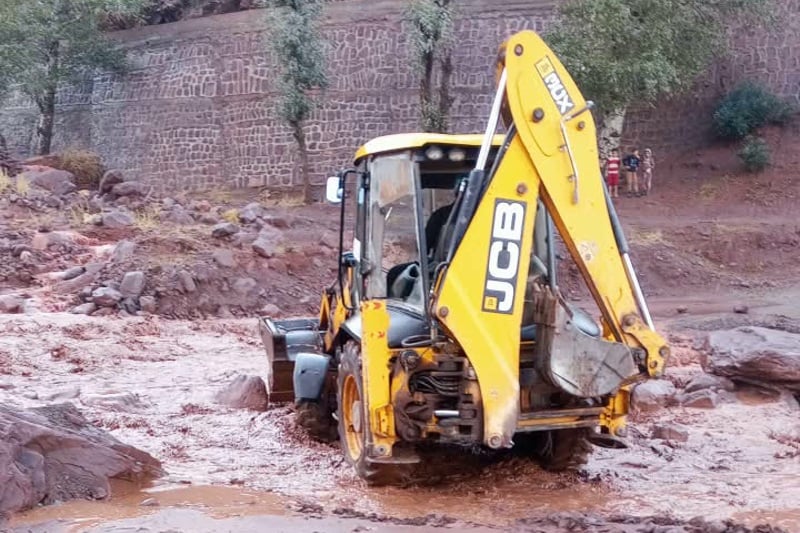 سيول رعدية تودي بحياة سائق بالحوز