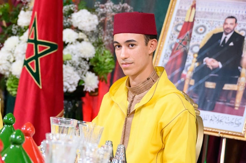 ولي العهد يدشن عمليات أول محطة للحاويات بميناء الناظور غرب المتوسط